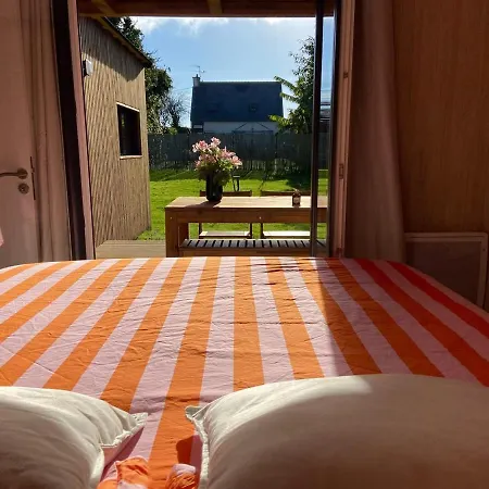 Ma Au Fond Du Jardin